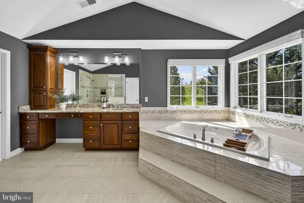 $1,400,000 | 15242 Bankfield Drive, Waterford, VA 20197