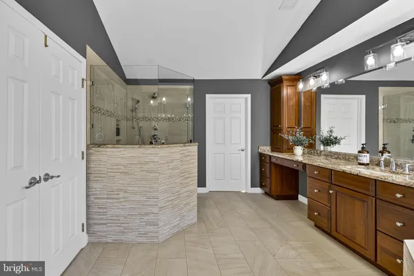 $1,400,000 | 15242 Bankfield Drive, Waterford, VA 20197
