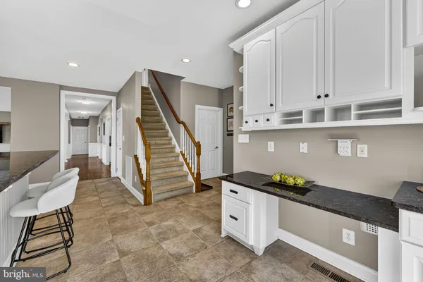 $1,400,000 | 15242 Bankfield Drive, Waterford, VA 20197