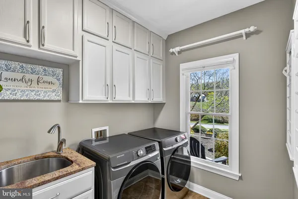 $1,400,000 | 15242 Bankfield Drive, Waterford, VA 20197