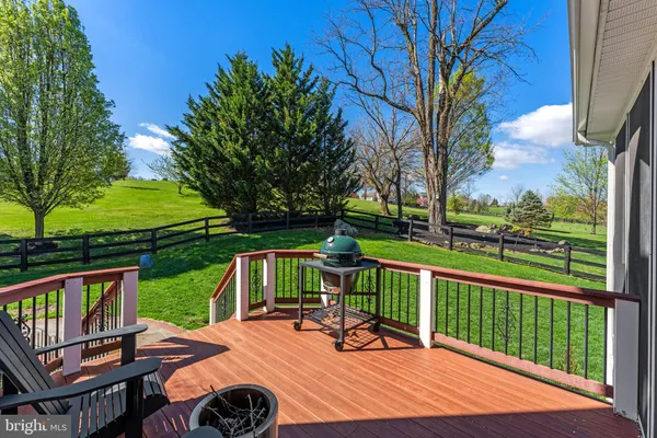 $1,400,000 | 15242 Bankfield Drive, Waterford, VA 20197