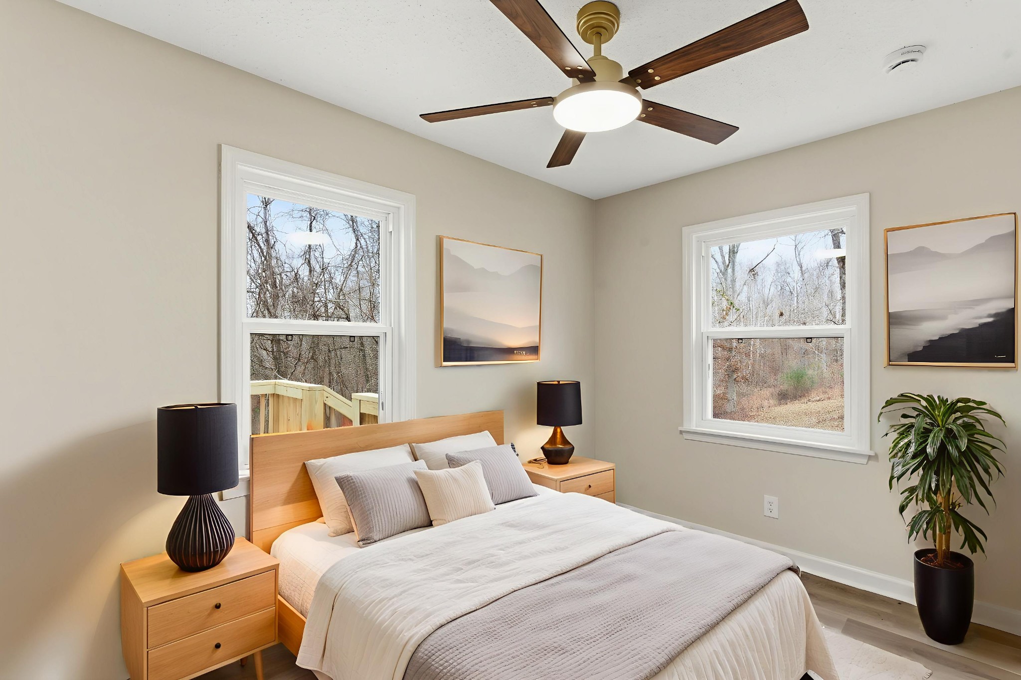 1067 Simms Heights Road Kingston Springs, TN 37082 - Photo 8 of 13 a bedroom with a bed and a window