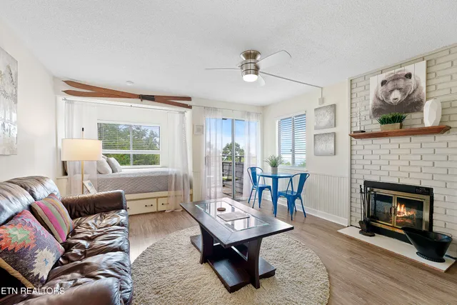 $179,999 | 1260 Ski View Drive, Unit 4103, Gatlinburg, TN 37738