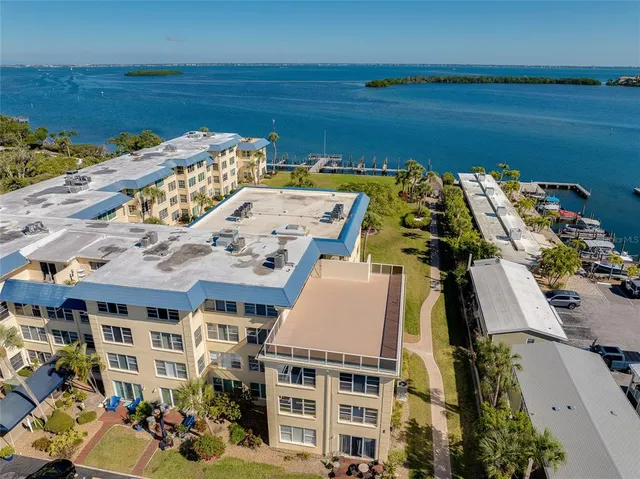 $4,650 | 3806 Gulf Of Mexico Drive, Unit C310, Longboat Key, FL 34228