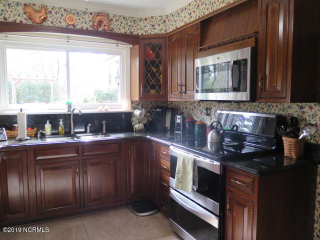 508 Pineview Road Clinton, NC 28328 - Photo 17 of 28 IMG_3464