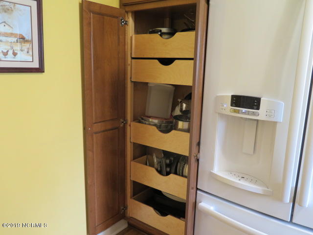 508 Pineview Road Clinton, NC 28328 - Photo 21 of 28 LAUNDRY Room