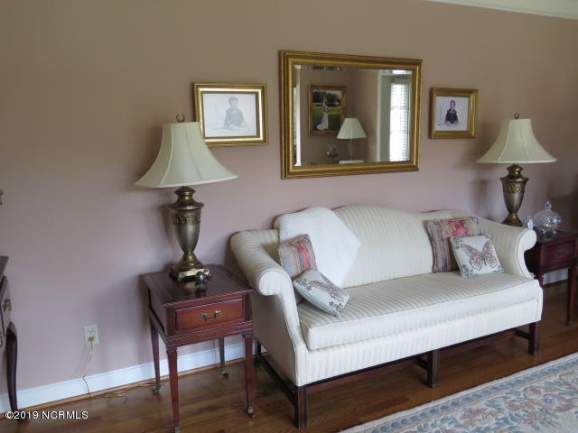 508 Pineview Road Clinton, NC 28328 - Photo 7 of 28 IMG_3498