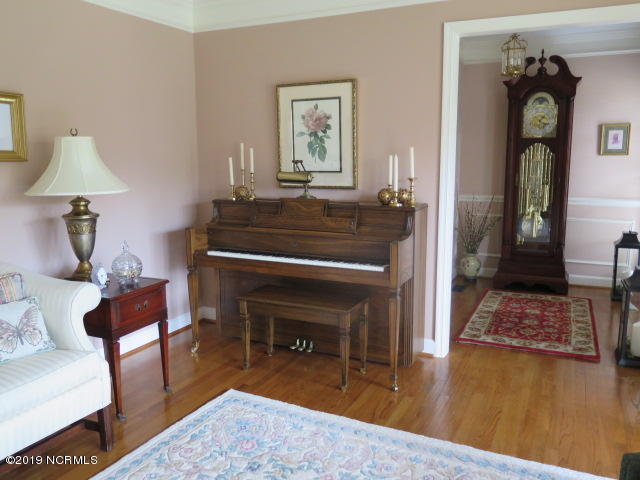508 Pineview Road Clinton, NC 28328 - Photo 8 of 28 IMG_3499