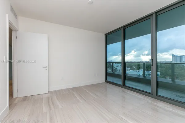 $6,500 | 1451 Brickell Avenue, Unit 905, Miami, FL 33131