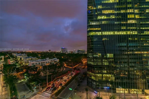 $6,500 | 1451 Brickell Avenue, Unit 905, Miami, FL 33131