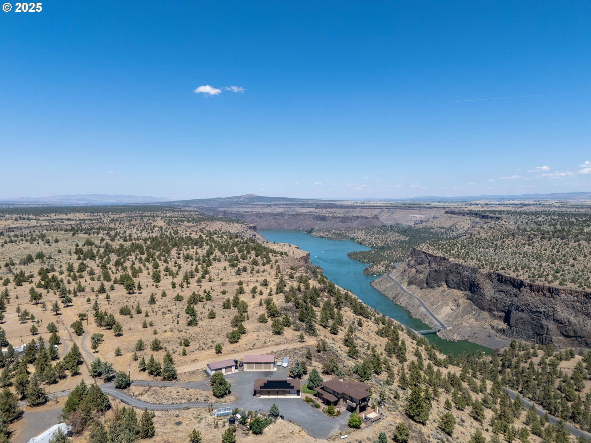 13 Rim Park Culver, OR 97734 - Photo 10 of 28 an aerial view of a beach