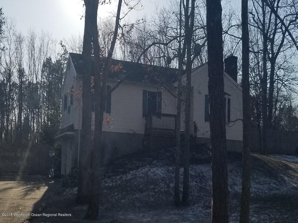 379 Old Tavern Road Howell, NJ 07731 - Photo 1 of 10 20180118_145518