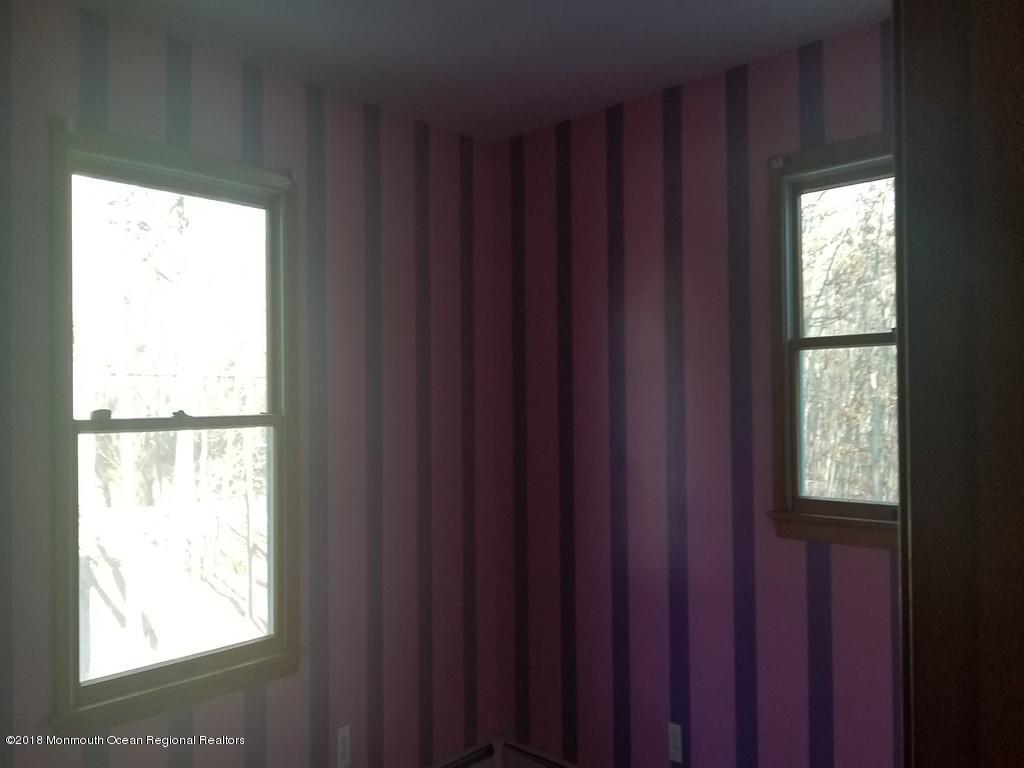 379 Old Tavern Road Howell, NJ 07731 - Photo 8 of 10 20180118_150202