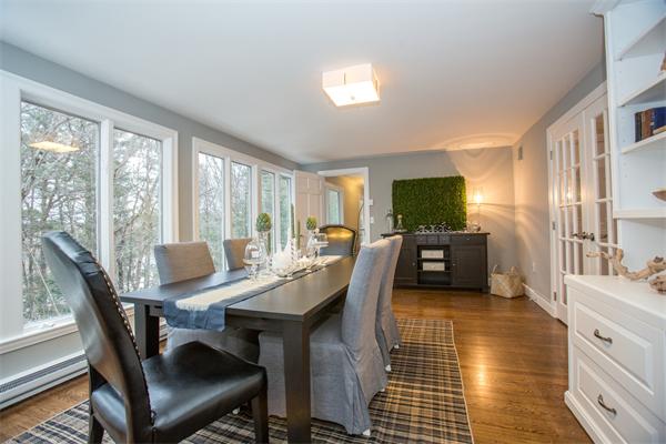 135 Robin Road Weston, MA 02493 - Photo 7 of 14