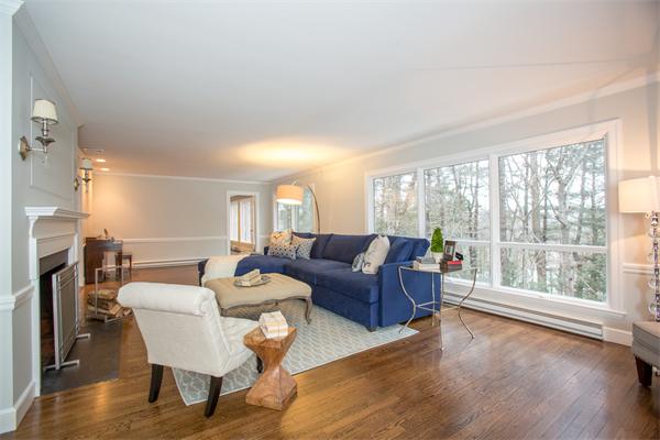 135 Robin Road Weston, MA 02493 - Photo 8 of 14