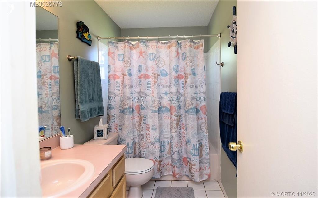 4214 Southeast Robert Loop Road Stuart, FL 34997 - Photo 12 of 19 Gallery Image 12