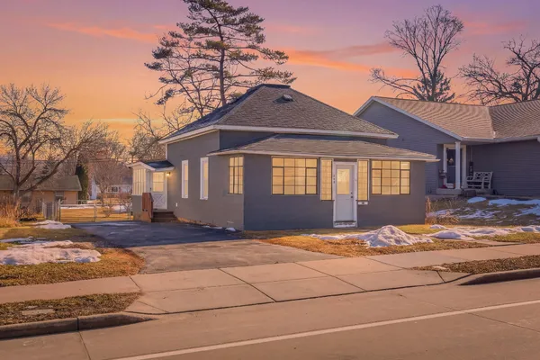 $194,900 | 440 2nd Avenue North, Onalaska, WI 54650