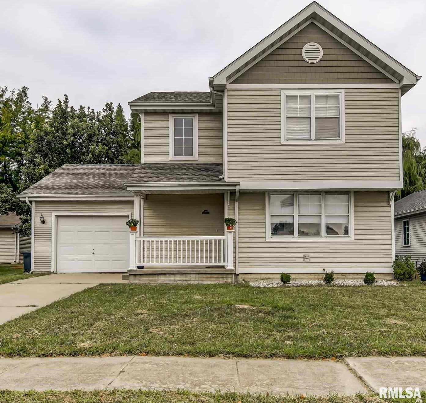 1309 Whitney Lane Springfield, IL 62702 - Photo 1 of 35