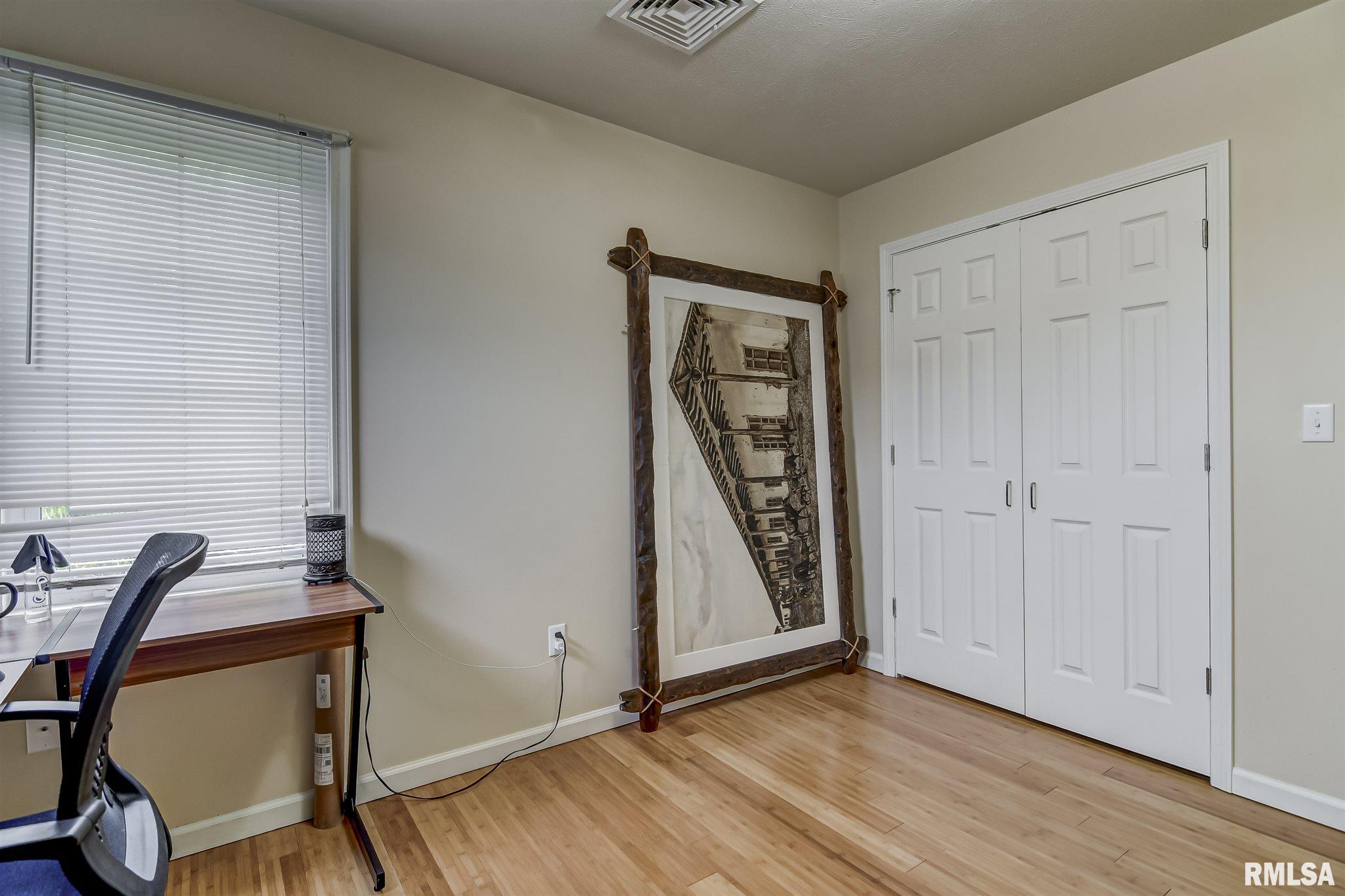 1309 Whitney Lane Springfield, IL 62702 - Photo 25 of 35