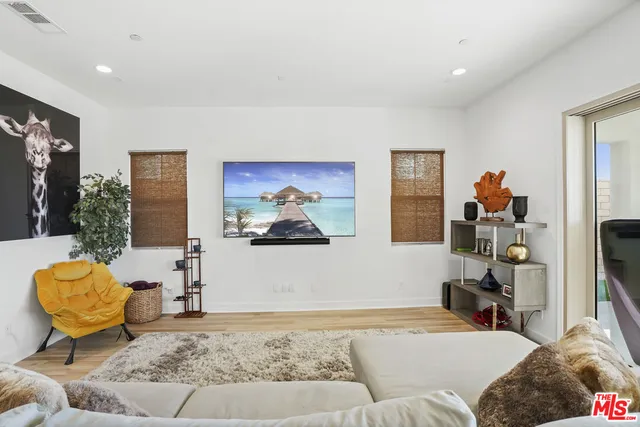 $1,799,000 | 21230 Wild Flower Way, Chatsworth, CA 91311