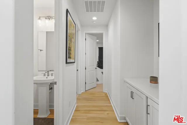 $1,799,000 | 21230 Wild Flower Way, Chatsworth, CA 91311