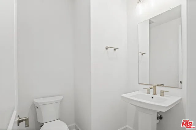 $1,799,000 | 21230 Wild Flower Way, Chatsworth, CA 91311