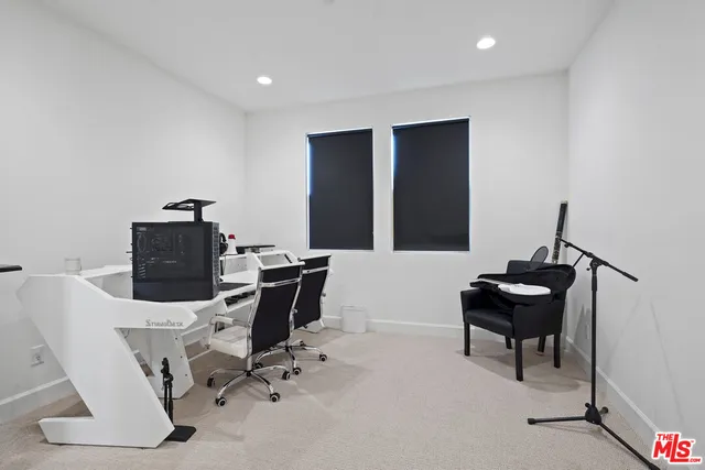 $1,799,000 | 21230 Wild Flower Way, Chatsworth, CA 91311