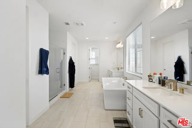 $1,799,000 | 21230 Wild Flower Way, Chatsworth, CA 91311