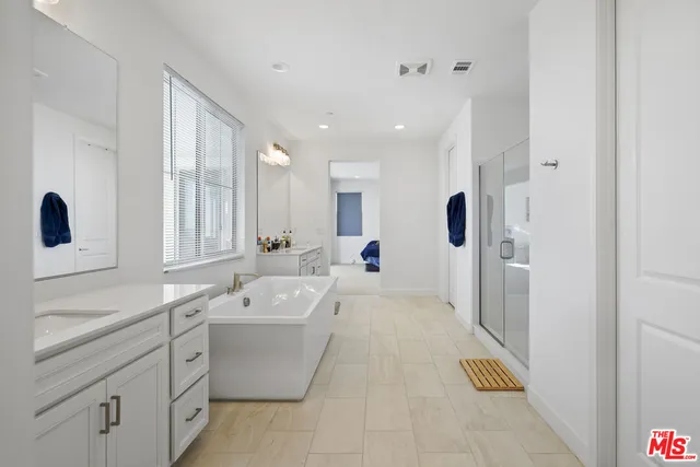 $1,799,000 | 21230 Wild Flower Way, Chatsworth, CA 91311