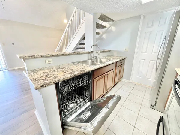 $1,350 | 2300 Old Spanish Trail, Unit 2023, Houston, TX 77054