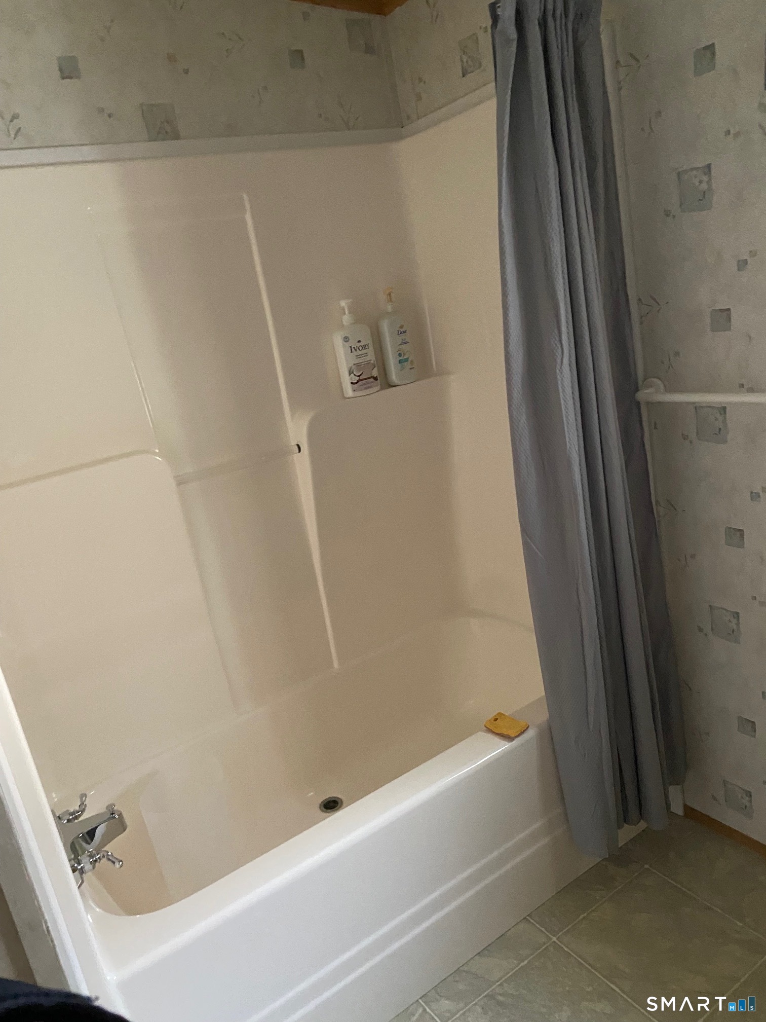 26 North Main Street Branford, CT 06405 - Photo 10 of 11