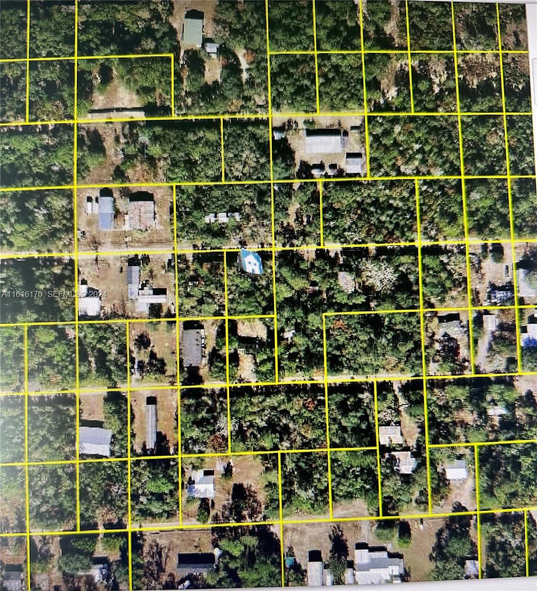 0 Th Ocala, FL 32134 - Photo 3 of 3 a view of parking space