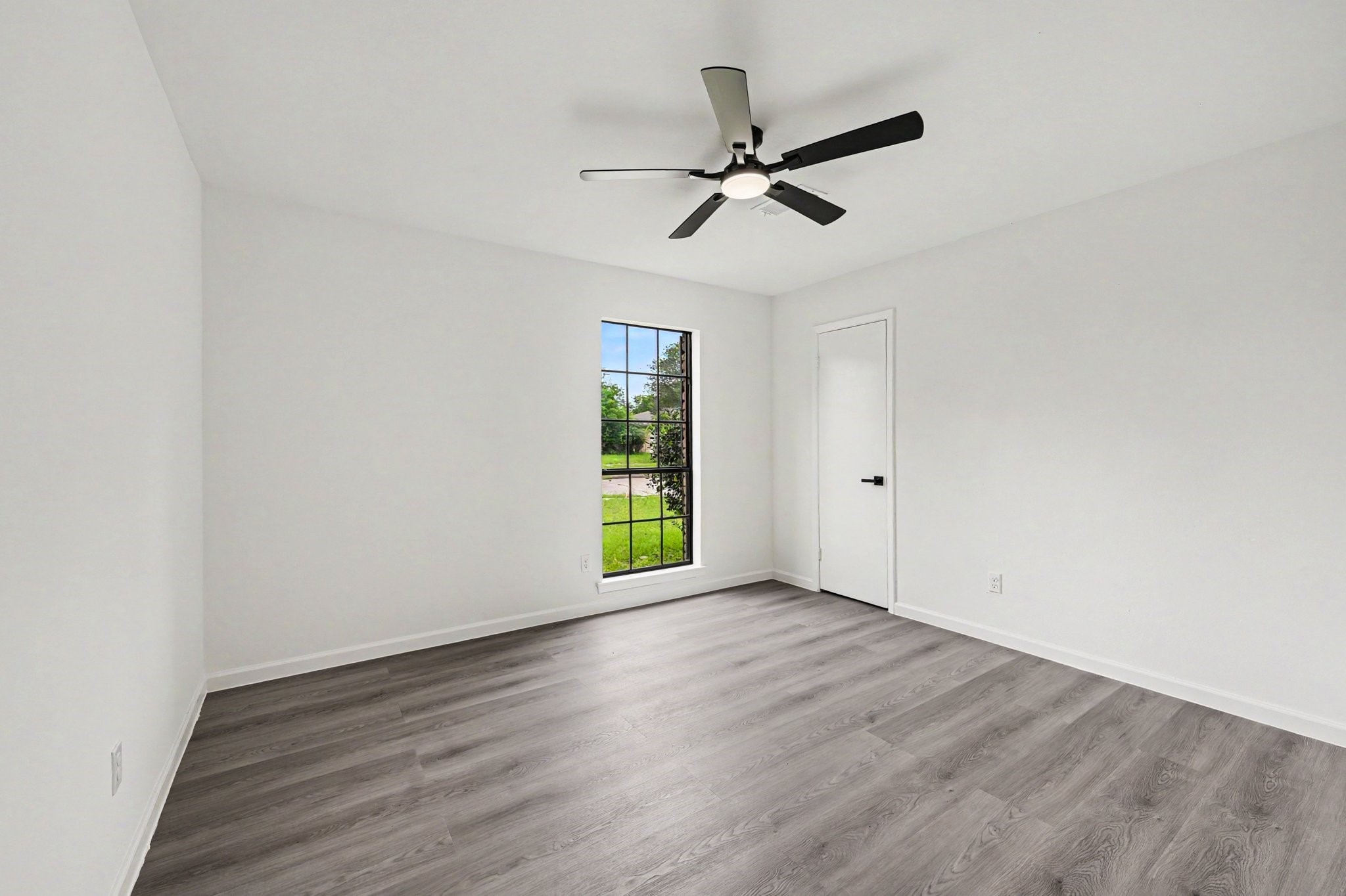 7607 Grape Street Houston, TX 77074 - Photo 16 of 42