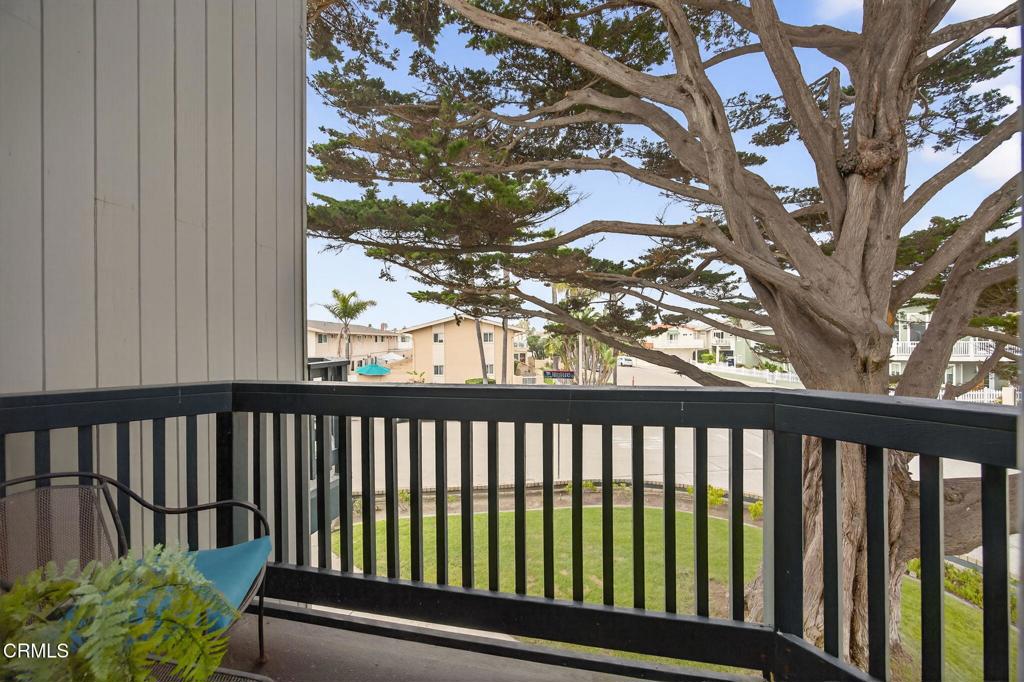 1251 Mandalay Beach Road Oxnard, CA 93035 - Photo 11 of 59