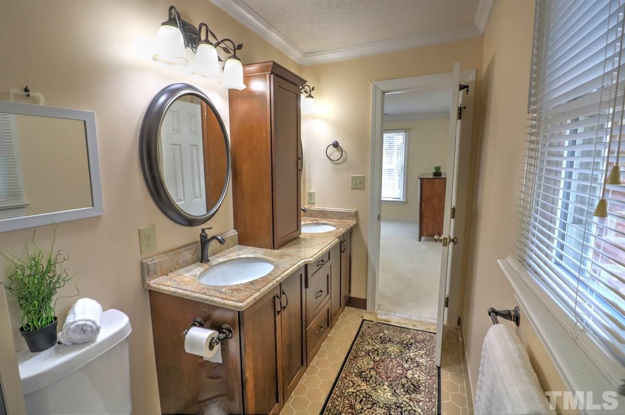 8009 Falling Leaf Court Raleigh, NC 27615 - Photo 19 of 29