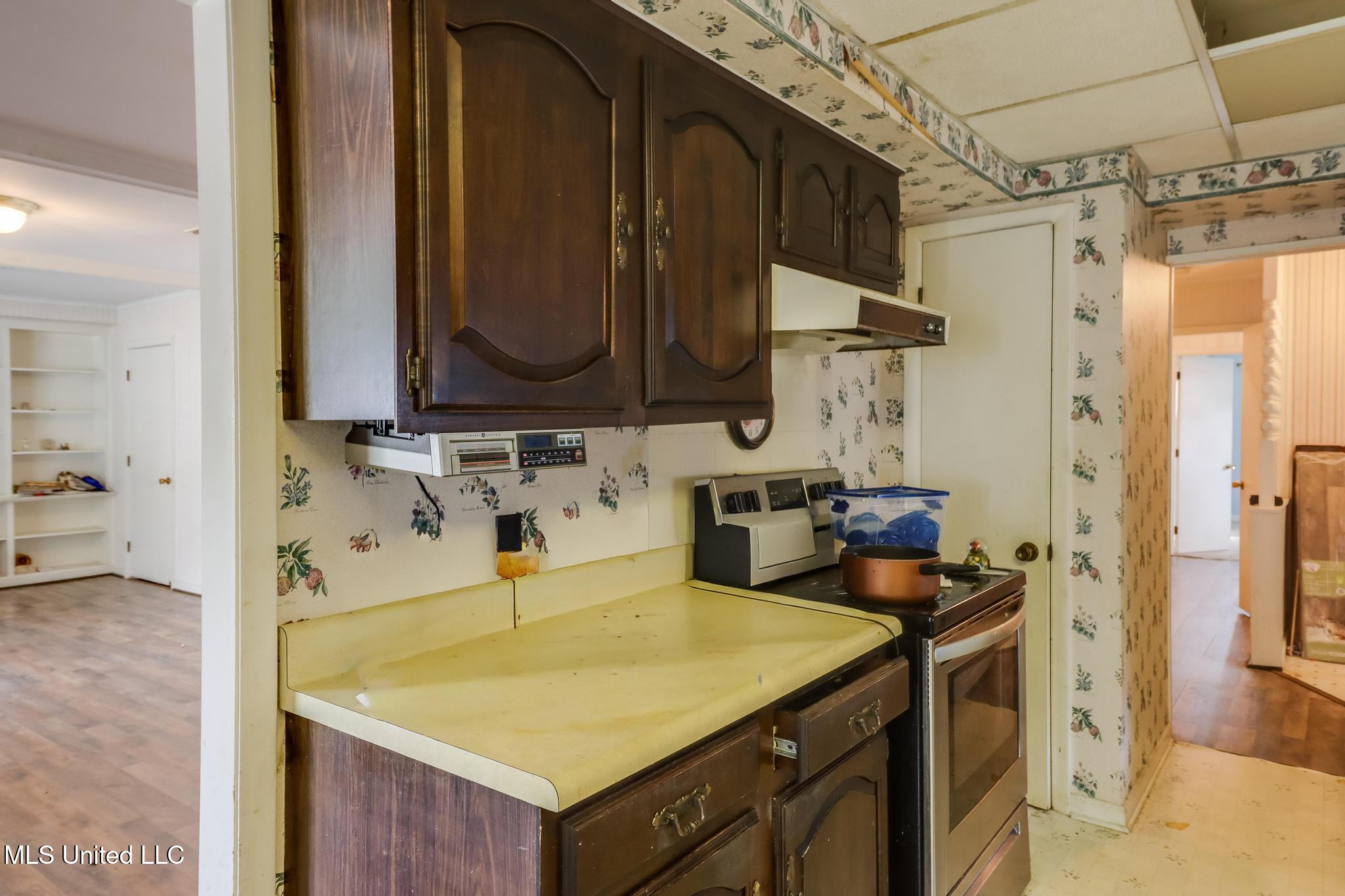 1213 27th Street Gulfport, MS 39501 - Photo 9 of 17 IMG_9916-Edit