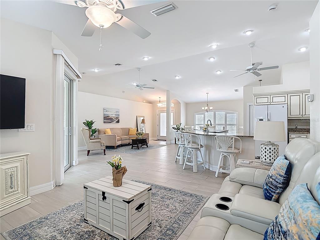 70 Clubhouse Road Rotonda West, FL 33947 - Photo 19 of 82 Gallery Image 19