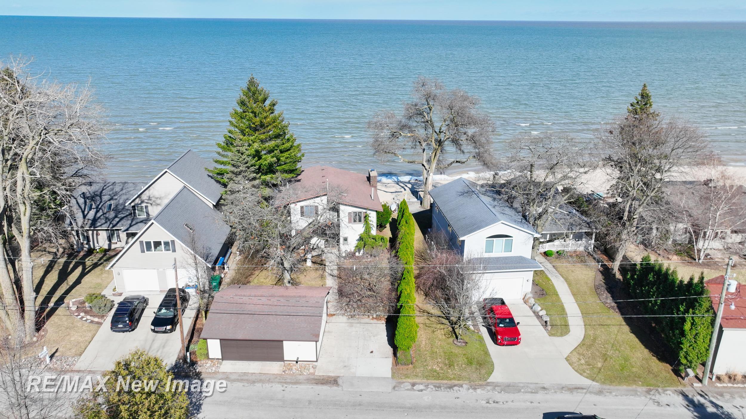 389 Ricoma Beach Road Bay City, MI 48706 - Photo 1 of 61