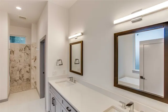 $599,900 | 21907 Shotts Drive, Spicewood, TX 78669