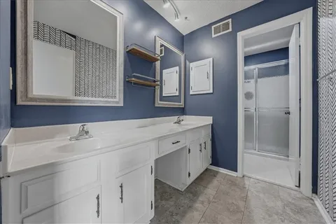 $240,000 | 10236 CedarBrooke Lane, Kansas City, MO 64131