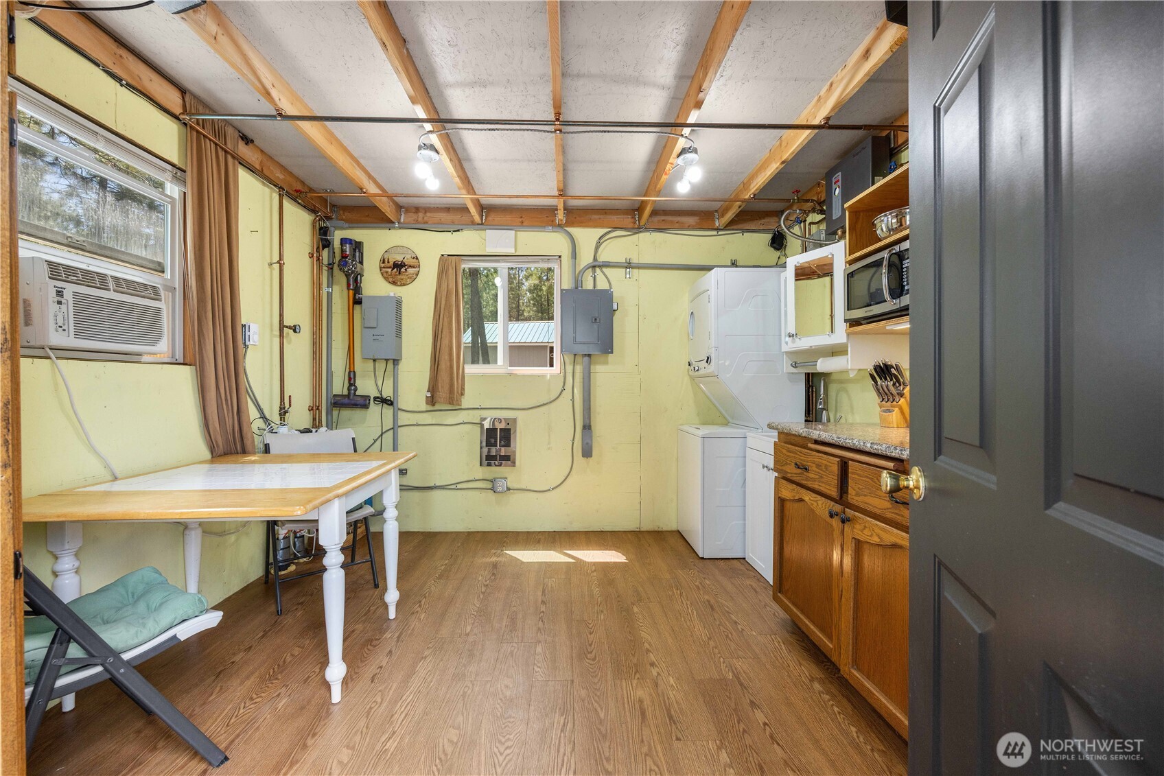493 Bill Oules Road Chelan, WA 98816 - Photo 2 of 30 Gallery Image 2