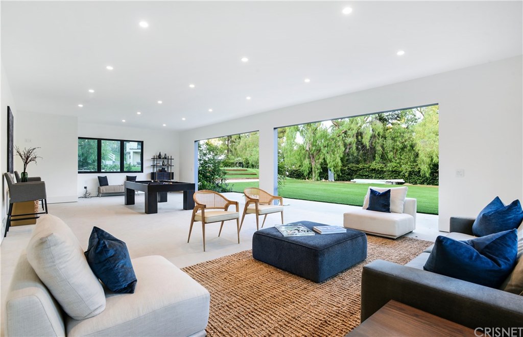 6051 Spring Valley Road Hidden Hills, CA 91302 - Photo 34 of 43