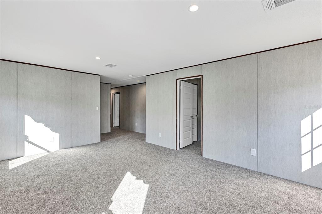 16879 Southwest 42nd Loop Ocala, FL 34481 - Photo 21 of 46