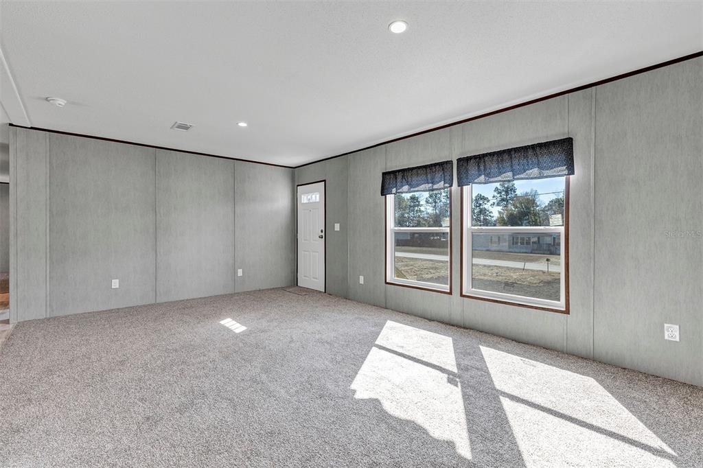 16879 Southwest 42nd Loop Ocala, FL 34481 - Photo 4 of 46