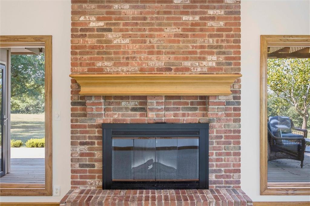 856 East 1150th Road Lawrence, KS 66047 - Photo 21 of 70 Gallery Image 21