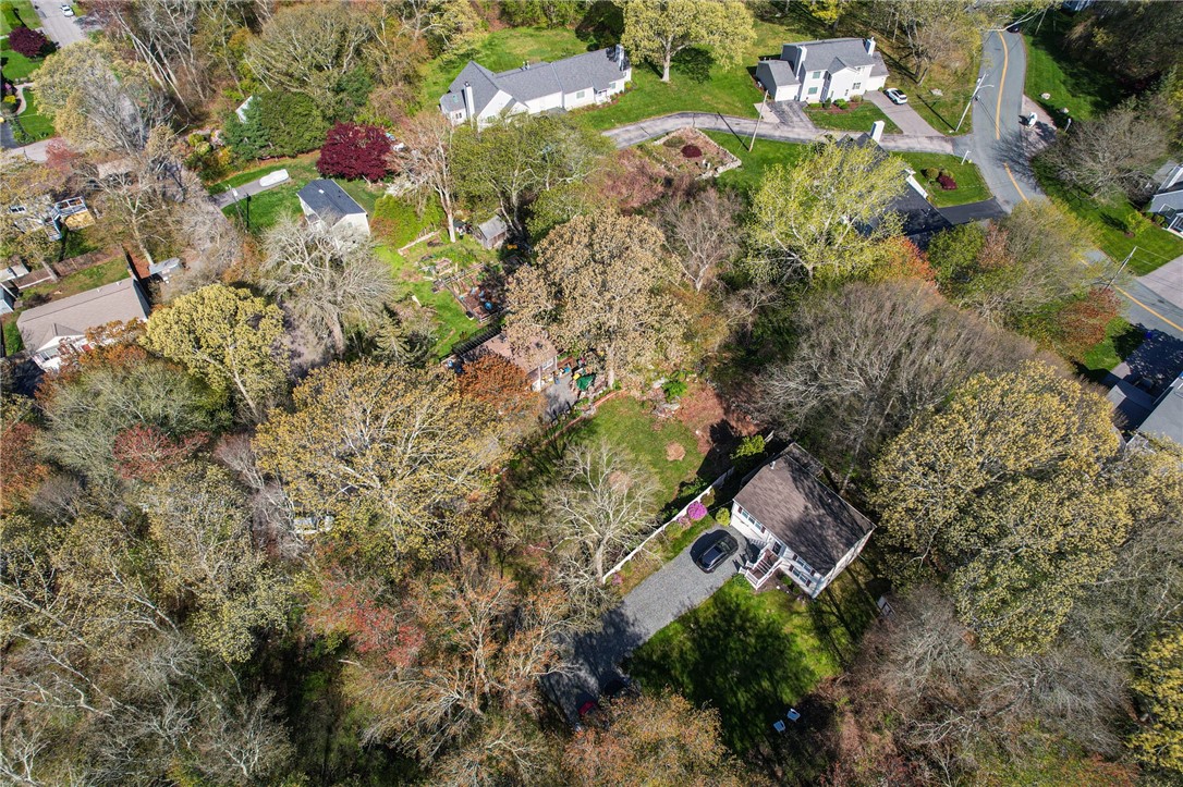 7 Winterberry Road Narragansett, RI 02874 - Photo 11 of 11 Gallery Image 11