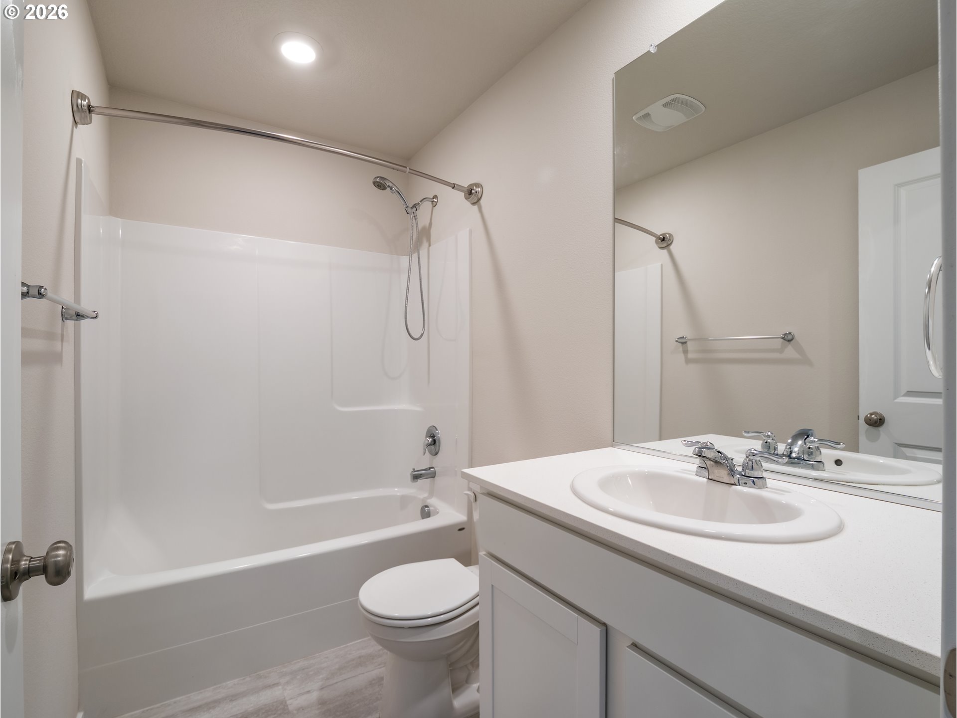 103 Quartz Way Kalama, WA 98625 - Photo 6 of 28 Bathroom