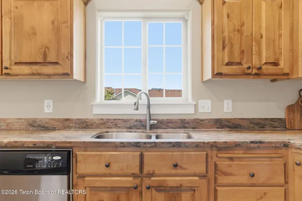 $980,000 | 8840 Aurora Drive, Victor, ID 83455