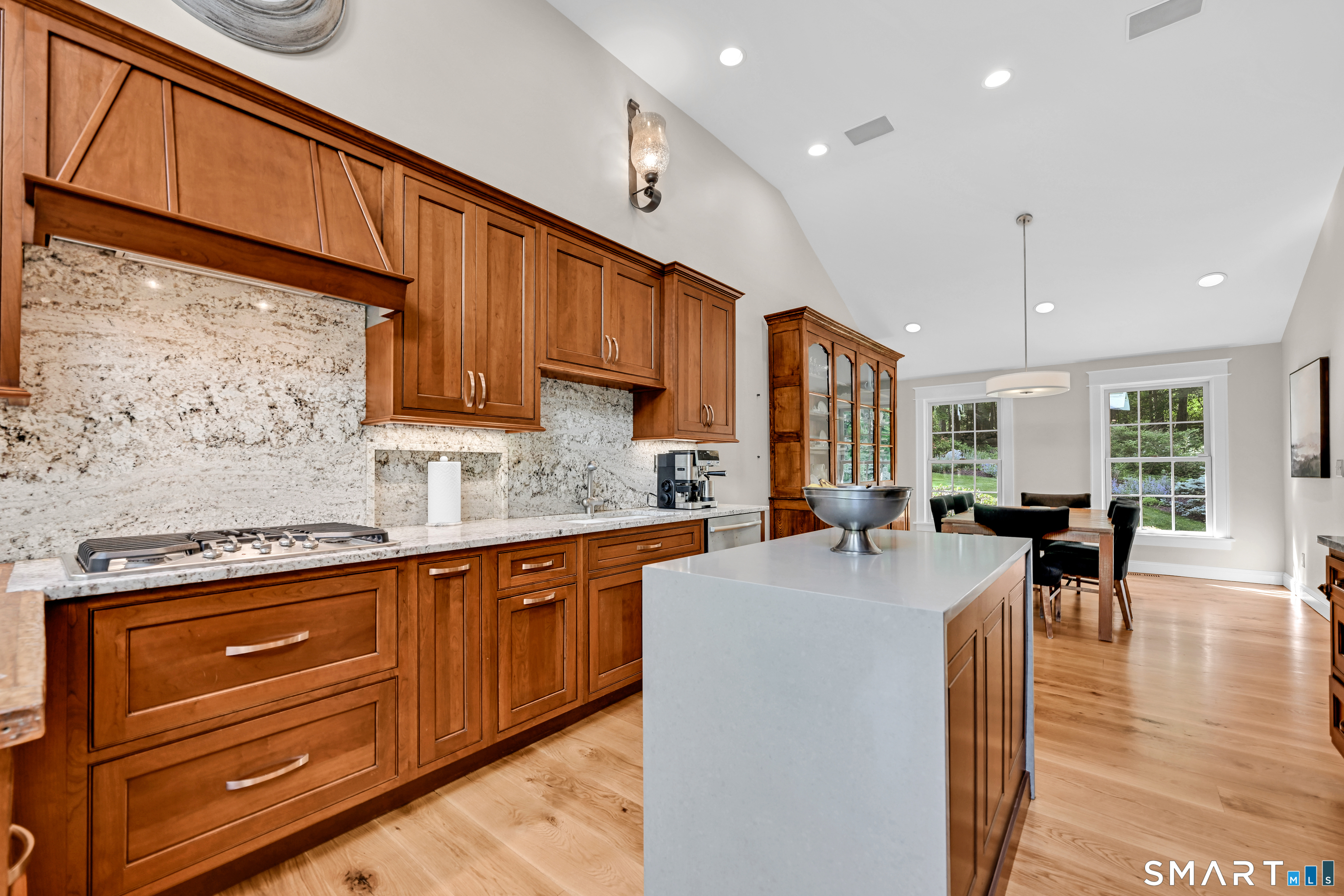 14 Saw Mill Road Weston, CT 06883 - Photo 13 of 40