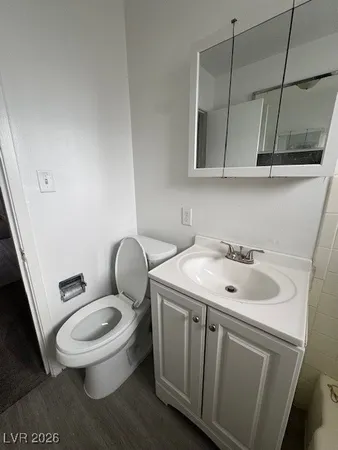 $1,000 | 500 South 13th Street, Unit C29, Las Vegas, NV 89101